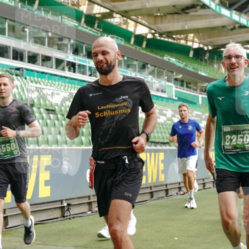 13.09.2026 - 21. swb-Marathon Bremen Michael Burmester http://msf.ph/oto/10467076 13.09.2026 12:57:07 Laufen im Stadion 307, 334, 411, 431, 465, 655, 769, 776, 854, 857, 876, 909, 926, 948, 1010, 1130, 1254, 1535, 1537, 1601, 1750, 1752, 1809, 1881, 1900, 1972, 2001, 2040, 2046, 2051, 2075, 2122, 2260, 2324, 2371, 2402, 2423, 2473, 2493, 2535, 2604, 2634, 2640, 2671, 2761, 2812, 2903, 2904, 2948, 3051, 3078, 3119, 3182, 3202, 3290, 3319, 3348, 3411, 3450, 3458, 3508, 3514, 3634, 3685, 3690, 3760, 3813, 3866, 3939, 4101, 4135, 4171, 4316, 4319, 4413, 4455, 4479, 4733 meine-sportfotos.de