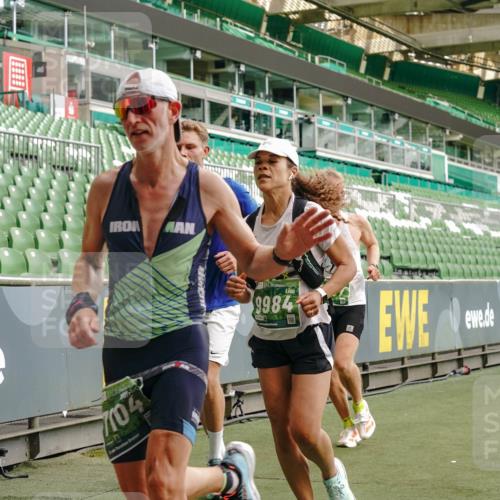 13.09.2026 - 21. swb-Marathon Bremen Michael Burmester http://msf.ph/oto/10467191 13.09.2026 12:57:09 Laufen im Stadion 307, 334, 411, 431, 465, 655, 769, 776, 854, 857, 876, 909, 926, 948, 1010, 1130, 1191, 1254, 1535, 1537, 1601, 1750, 1752, 1809, 1881, 1900, 1972, 2001, 2040, 2046, 2051, 2075, 2122, 2260, 2324, 2371, 2402, 2423, 2473, 2493, 2535, 2604, 2634, 2640, 2671, 2761, 2812, 2903, 2904, 2948, 3051, 3078, 3119, 3182, 3202, 3290, 3319, 3348, 3411, 3450, 3458, 3508, 3514, 3634, 3685, 3690, 3760, 3813, 3866, 3939, 4101, 4135, 4171, 4316, 4319, 4455, 4479 meine-sportfotos.de