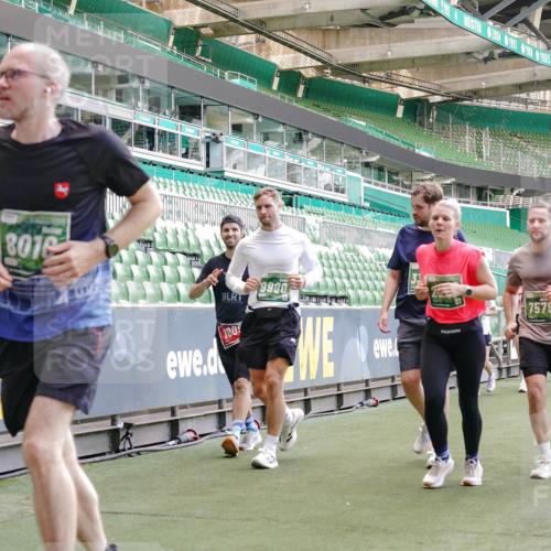 13.09.2026 - 21. swb-Marathon Bremen Michael Burmester http://msf.ph/oto/10467291 13.09.2026 13:13:36 Laufen im Stadion 118, 183, 270, 278, 349, 460, 514, 576, 600, 631, 695, 702, 768, 933, 950, 956, 1005, 1143, 1286, 1334, 1392, 1408, 1426, 1573, 1596, 1641, 1991, 2005, 2024, 2035, 2079, 2233, 2264, 2336, 2387, 2412, 2439, 2457, 2461, 2478, 2505, 2521, 2540, 2564, 2612, 2665, 2684, 2693, 2765, 2773, 2792, 2815, 2816, 2829, 2860, 2884, 2887, 2895, 2921, 2963, 2966, 2972, 2975, 3016, 3111, 3143, 3155, 3209, 3253, 3277, 3293, 3304, 3313, 3378, 3405, 3428, 3434, 3653, 3661 meine-sportfotos.de