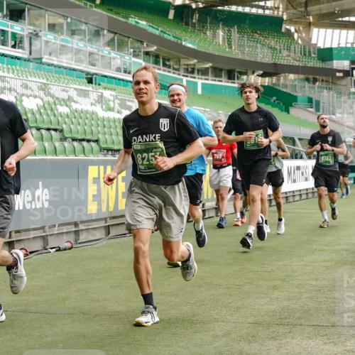 13.09.2026 - 21. swb-Marathon Bremen Michael Burmester http://msf.ph/oto/10467469 13.09.2026 12:57:16 Laufen im Stadion 307, 334, 431, 465, 769, 776, 790, 857, 876, 909, 926, 948, 1010, 1130, 1191, 1199, 1254, 1535, 1601, 1750, 1752, 1809, 1881, 1900, 1972, 2001, 2040, 2046, 2051, 2075, 2260, 2324, 2371, 2397, 2402, 2423, 2473, 2493, 2535, 2634, 2640, 2671, 2761, 2812, 2903, 2904, 2948, 3051, 3078, 3119, 3138, 3182, 3186, 3202, 3290, 3319, 3348, 3411, 3450, 3458, 3508, 3514, 3634, 3685, 3690, 3695, 3760, 3813, 3866, 3939, 4101, 4135, 4171, 4316, 4319, 4455, 4479 meine-sportfotos.de