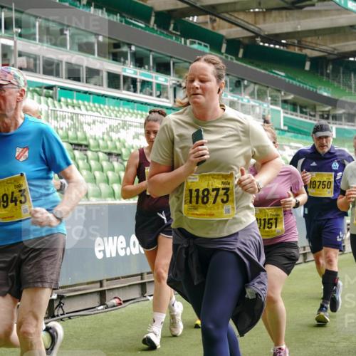 13.09.2026 - 21. swb-Marathon Bremen Michael Burmester http://msf.ph/oto/10467602 13.09.2026 10:35:55 Laufen im Stadion 10093, 10144, 10147, 10152, 10157, 10160, 10173, 10175, 10181, 10182, 10185, 10187, 10195, 10245, 10251, 10257, 10263, 10272, 10275, 10278, 10291, 10306, 10309, 10338, 10357, 10367, 10368, 10369, 10377, 10382, 10390, 10403, 10409, 10411, 10420, 10427, 10429, 10439, 10473, 10477, 10481, 10485, 10492, 10528, 10531, 10559, 10560, 10569, 10607, 10617, 10636, 10639, 10669, 10671, 10672, 10677, 10715, 10928, 11162, 11803, 11965, 10146, 10222 meine-sportfotos.de