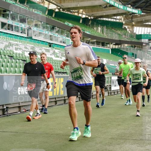 13.09.2026 - 21. swb-Marathon Bremen Michael Burmester http://msf.ph/oto/10467731 13.09.2026 12:57:22 Laufen im Stadion 307, 334, 431, 465, 672, 769, 776, 789, 790, 857, 876, 909, 926, 948, 1010, 1119, 1130, 1191, 1199, 1254, 1535, 1601, 1647, 1750, 1752, 1809, 1881, 1900, 1972, 2001, 2040, 2046, 2051, 2075, 2324, 2371, 2397, 2402, 2423, 2473, 2493, 2535, 2634, 2640, 2671, 2761, 2812, 2903, 2904, 2948, 3051, 3078, 3119, 3138, 3182, 3186, 3202, 3290, 3319, 3348, 3411, 3450, 3458, 3508, 3514, 3534, 3634, 3655, 3685, 3690, 3695, 3760, 3813, 3866, 3939, 4101, 4171, 4316, 4319, 4455, 4479 meine-sportfotos.de