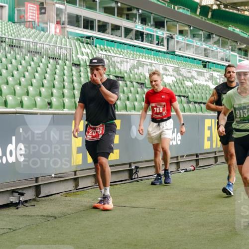 13.09.2026 - 21. swb-Marathon Bremen Michael Burmester http://msf.ph/oto/10467776 13.09.2026 12:57:24 Laufen im Stadion 307, 334, 431, 465, 672, 769, 776, 789, 790, 857, 876, 909, 926, 948, 1010, 1119, 1130, 1191, 1199, 1254, 1535, 1601, 1647, 1750, 1752, 1809, 1881, 1900, 1933, 1972, 2001, 2040, 2046, 2051, 2075, 2324, 2371, 2397, 2402, 2423, 2473, 2493, 2535, 2634, 2640, 2671, 2761, 2812, 2903, 2904, 2948, 3051, 3078, 3119, 3138, 3182, 3186, 3202, 3290, 3319, 3338, 3348, 3411, 3450, 3458, 3514, 3534, 3634, 3655, 3685, 3690, 3695, 3760, 3813, 3866, 3939, 4101, 4171, 4316, 4319, 4455, 4479 meine-sportfotos.de