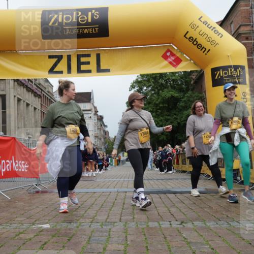 13.09.2026 - Kiel Lauf Yannick Fuchs http://msf.ph/oto/10467871 13.09.2026 10:07:51 Ziel 1389, 2347, 11296, 12055, 12056, 2237, 2347 meine-sportfotos.de