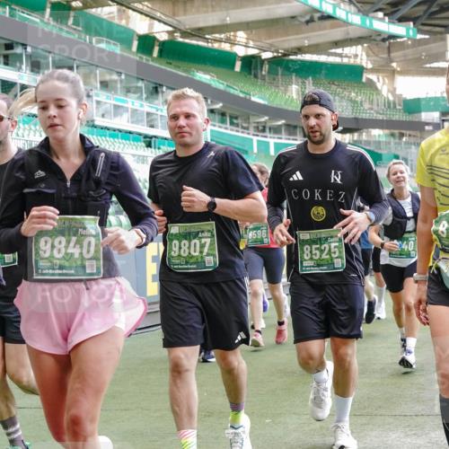 13.09.2026 - 21. swb-Marathon Bremen Michael Burmester http://msf.ph/oto/10468065 13.09.2026 13:13:44 Laufen im Stadion 118, 183, 270, 278, 349, 460, 514, 576, 600, 631, 695, 702, 768, 933, 950, 956, 1005, 1143, 1286, 1334, 1392, 1408, 1426, 1573, 1596, 1641, 1818, 1819, 1991, 2005, 2024, 2035, 2079, 2233, 2264, 2314, 2387, 2412, 2439, 2457, 2461, 2478, 2505, 2521, 2540, 2564, 2612, 2665, 2684, 2693, 2765, 2773, 2792, 2815, 2816, 2829, 2860, 2884, 2887, 2895, 2921, 2963, 2966, 2972, 2975, 3016, 3111, 3155, 3209, 3253, 3277, 3293, 3304, 3313, 3378, 3405, 3428, 3434, 3653, 3661 meine-sportfotos.de