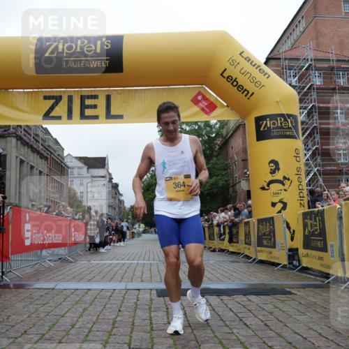 13.09.2026 - Kiel Lauf Yannick Fuchs http://msf.ph/oto/10468215 13.09.2026 10:17:56 Ziel 11389, 364 meine-sportfotos.de