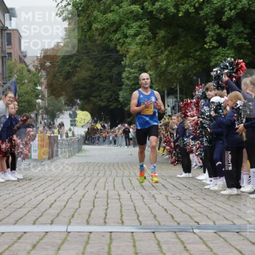 13.09.2026 - Kiel Lauf Yannick Fuchs http://msf.ph/oto/10468297 13.09.2026 10:18:21 Ziel 6604, 11389 meine-sportfotos.de