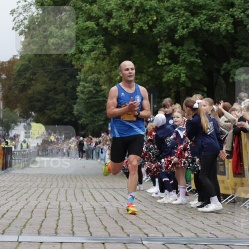 13.09.2026 - Kiel Lauf Yannick Fuchs http://msf.ph/oto/10468306 13.09.2026 10:18:23 Ziel 6604, 11389, 11389 meine-sportfotos.de