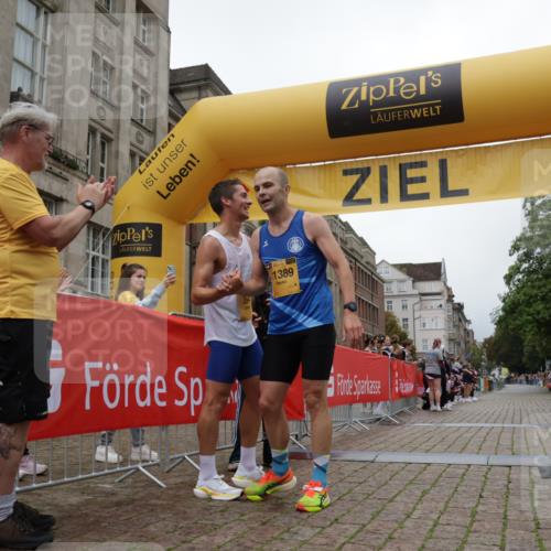 13.09.2026 - Kiel Lauf Yannick Fuchs http://msf.ph/oto/10468376 13.09.2026 10:18:30 Ziel 6604, 2539, 11389 meine-sportfotos.de