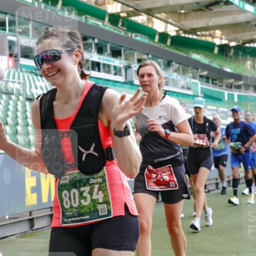 13.09.2026 - 21. swb-Marathon Bremen Michael Burmester http://msf.ph/oto/10468466 13.09.2026 13:13:49 Laufen im Stadion 118, 183, 270, 278, 349, 460, 514, 576, 600, 631, 695, 702, 768, 933, 950, 956, 1005, 1008, 1143, 1286, 1334, 1392, 1408, 1426, 1573, 1596, 1641, 1818, 1819, 1991, 2005, 2024, 2035, 2079, 2233, 2264, 2314, 2387, 2412, 2439, 2457, 2461, 2478, 2505, 2521, 2540, 2564, 2612, 2665, 2684, 2693, 2765, 2773, 2792, 2815, 2816, 2829, 2838, 2860, 2884, 2887, 2895, 2921, 2963, 2966, 2972, 2975, 2978, 3016, 3111, 3155, 3209, 3253, 3277, 3293, 3304, 3313, 3378, 3405, 3428, 3434, 3653, 3661 meine-sportfotos.de