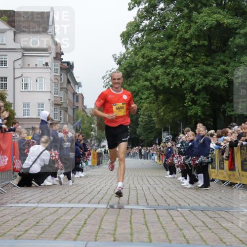 13.09.2026 - Kiel Lauf Yannick Fuchs http://msf.ph/oto/10468472 13.09.2026 10:18:59 Ziel 2539, 6604, 6604 meine-sportfotos.de
