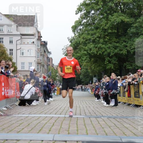 13.09.2026 - Kiel Lauf Yannick Fuchs http://msf.ph/oto/10468478 13.09.2026 10:18:59 Ziel 2539, 6604, 6604 meine-sportfotos.de