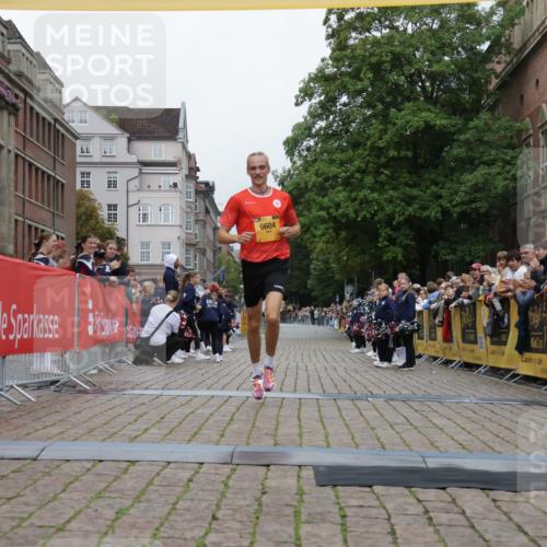 13.09.2026 - Kiel Lauf Yannick Fuchs http://msf.ph/oto/10468495 13.09.2026 10:19:00 Ziel 2539, 2539, 6604, 6604 meine-sportfotos.de
