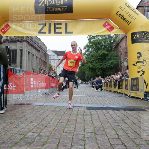 13.09.2026 - Kiel Lauf Yannick Fuchs http://msf.ph/oto/10468512 13.09.2026 10:19:01 Ziel 2539, 6604 meine-sportfotos.de