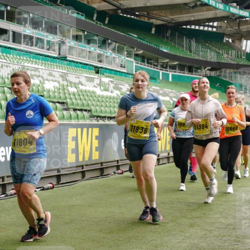 13.09.2026 - 21. swb-Marathon Bremen Michael Burmester http://msf.ph/oto/10468552 13.09.2026 10:36:06 Laufen im Stadion 10092, 10093, 10144, 10152, 10153, 10154, 10157, 10160, 10173, 10175, 10181, 10182, 10185, 10187, 10195, 10198, 10237, 10245, 10251, 10257, 10263, 10272, 10275, 10278, 10291, 10296, 10306, 10309, 10338, 10357, 10369, 10377, 10382, 10390, 10403, 10409, 10411, 10420, 10427, 10429, 10439, 10473, 10477, 10481, 10485, 10492, 10497, 10528, 10531, 10559, 10560, 10569, 10607, 10613, 10617, 10633, 10636, 10647, 10648, 10671, 10672, 10677, 10715, 10928 meine-sportfotos.de