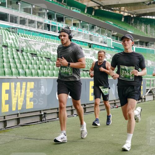 13.09.2026 - 21. swb-Marathon Bremen Michael Burmester http://msf.ph/oto/10468575 13.09.2026 12:57:41 Laufen im Stadion 141, 334, 431, 511, 672, 769, 776, 789, 790, 857, 876, 909, 948, 1010, 1119, 1130, 1191, 1199, 1254, 1281, 1535, 1601, 1642, 1647, 1752, 1809, 1881, 1900, 1931, 1933, 1972, 2001, 2040, 2046, 2051, 2075, 2324, 2343, 2371, 2397, 2402, 2423, 2425, 2473, 2493, 2634, 2640, 2671, 2761, 2771, 2812, 2903, 2904, 3051, 3078, 3138, 3148, 3182, 3186, 3202, 3319, 3338, 3450, 3458, 3514, 3534, 3560, 3634, 3655, 3685, 3690, 3695, 3760, 3813, 3866, 3933, 3939, 4101, 4316, 4319 meine-sportfotos.de