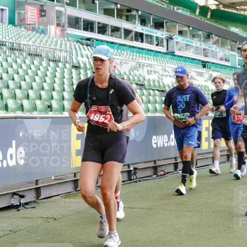 13.09.2026 - 21. swb-Marathon Bremen Michael Burmester http://msf.ph/oto/10468577 13.09.2026 13:13:50 Laufen im Stadion 118, 183, 270, 278, 349, 460, 514, 576, 600, 631, 695, 702, 768, 933, 950, 956, 1005, 1008, 1143, 1286, 1334, 1392, 1408, 1426, 1573, 1596, 1641, 1818, 1819, 1991, 2005, 2024, 2035, 2079, 2233, 2264, 2314, 2387, 2412, 2439, 2457, 2461, 2478, 2505, 2521, 2540, 2564, 2612, 2665, 2684, 2693, 2765, 2773, 2792, 2815, 2816, 2829, 2838, 2860, 2884, 2887, 2895, 2921, 2963, 2966, 2972, 2975, 2978, 3016, 3111, 3155, 3209, 3253, 3277, 3293, 3304, 3313, 3378, 3405, 3428, 3434, 3653, 3661 meine-sportfotos.de