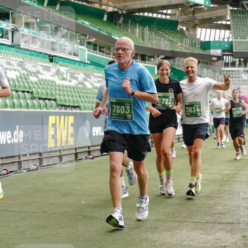 13.09.2026 - 21. swb-Marathon Bremen Michael Burmester http://msf.ph/oto/10468781 13.09.2026 12:57:46 Laufen im Stadion 141, 148, 334, 431, 511, 672, 769, 776, 789, 790, 857, 876, 909, 948, 1010, 1119, 1130, 1191, 1199, 1254, 1281, 1535, 1601, 1642, 1647, 1752, 1809, 1881, 1900, 1931, 1933, 1972, 2001, 2040, 2046, 2051, 2075, 2324, 2343, 2371, 2397, 2402, 2423, 2425, 2473, 2493, 2634, 2640, 2671, 2761, 2771, 2812, 2903, 2904, 3051, 3078, 3138, 3148, 3182, 3186, 3319, 3338, 3450, 3458, 3514, 3534, 3560, 3634, 3655, 3685, 3690, 3695, 3760, 3813, 3866, 3933, 3939, 4101, 4316, 4319 meine-sportfotos.de