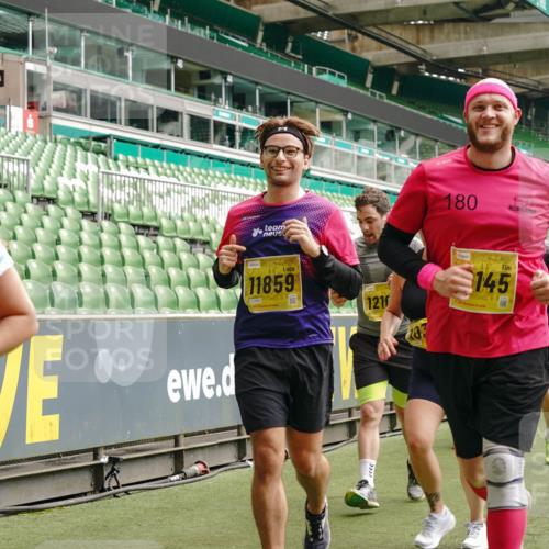 13.09.2026 - 21. swb-Marathon Bremen Michael Burmester http://msf.ph/oto/10468850 13.09.2026 10:36:09 Laufen im Stadion 10092, 10093, 10144, 10152, 10153, 10154, 10157, 10160, 10173, 10175, 10181, 10182, 10185, 10187, 10195, 10198, 10237, 10245, 10251, 10257, 10263, 10272, 10275, 10278, 10291, 10296, 10306, 10309, 10338, 10357, 10377, 10382, 10390, 10403, 10409, 10411, 10420, 10427, 10429, 10439, 10473, 10477, 10481, 10485, 10492, 10497, 10500, 10528, 10531, 10559, 10560, 10569, 10607, 10613, 10617, 10633, 10636, 10647, 10648, 10671, 10672, 10677, 10715 meine-sportfotos.de