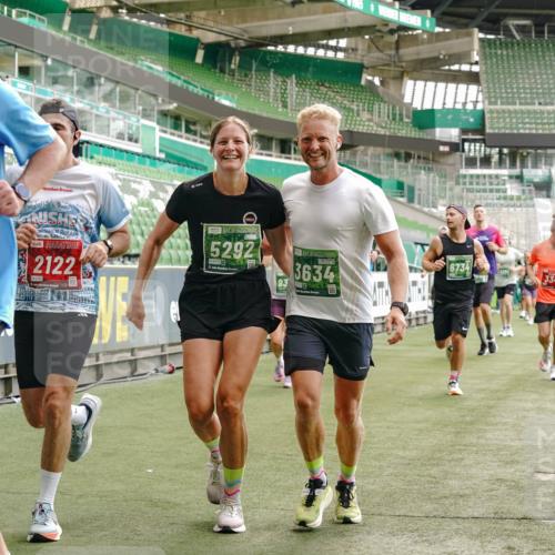 13.09.2026 - 21. swb-Marathon Bremen Michael Burmester http://msf.ph/oto/10468878 13.09.2026 12:57:47 Laufen im Stadion 141, 148, 334, 431, 511, 672, 769, 776, 789, 790, 857, 876, 909, 1010, 1119, 1130, 1191, 1199, 1254, 1281, 1535, 1601, 1642, 1647, 1752, 1809, 1881, 1900, 1931, 1933, 1972, 2040, 2046, 2051, 2075, 2324, 2343, 2371, 2397, 2402, 2423, 2425, 2473, 2493, 2634, 2640, 2671, 2761, 2771, 2807, 2812, 2903, 2904, 3051, 3078, 3138, 3148, 3182, 3186, 3319, 3338, 3450, 3458, 3514, 3534, 3560, 3634, 3655, 3685, 3690, 3695, 3760, 3813, 3866, 3933, 3939, 4101, 4316, 4319 meine-sportfotos.de