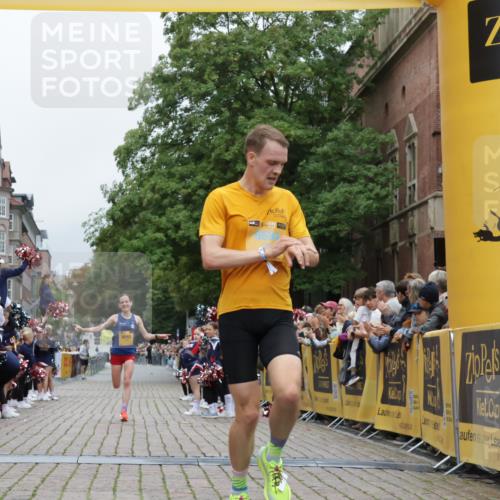 13.09.2026 - Kiel Lauf Yannick Fuchs http://msf.ph/oto/10468914 13.09.2026 10:21:01 Ziel 6049, 6584, 12149, 6049, 6584 meine-sportfotos.de