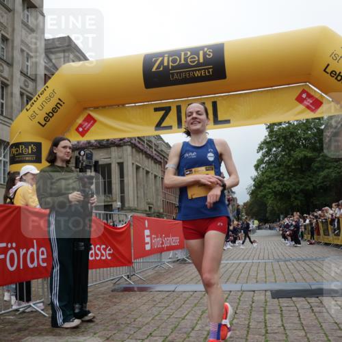 13.09.2026 - Kiel Lauf Yannick Fuchs http://msf.ph/oto/10469021 13.09.2026 10:21:06 Ziel 12149, 6049, 6584 meine-sportfotos.de