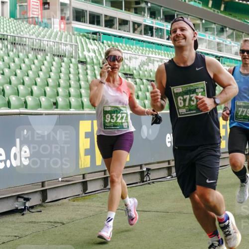 13.09.2026 - 21. swb-Marathon Bremen Michael Burmester http://msf.ph/oto/10469059 13.09.2026 12:57:50 Laufen im Stadion 141, 148, 334, 431, 511, 672, 769, 776, 789, 790, 857, 909, 1010, 1119, 1130, 1191, 1199, 1254, 1281, 1535, 1601, 1642, 1647, 1752, 1809, 1881, 1900, 1931, 1933, 1972, 2040, 2046, 2051, 2075, 2324, 2343, 2371, 2397, 2402, 2423, 2425, 2473, 2493, 2634, 2640, 2671, 2761, 2771, 2807, 2812, 2903, 2904, 3051, 3078, 3138, 3148, 3182, 3186, 3319, 3338, 3450, 3458, 3514, 3534, 3560, 3634, 3655, 3685, 3690, 3695, 3760, 3813, 3866, 3933, 3939, 4101, 4316, 4319 meine-sportfotos.de