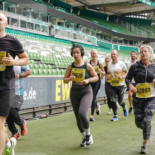 13.09.2026 - 21. swb-Marathon Bremen Michael Burmester http://msf.ph/oto/10469062 13.09.2026 10:36:12 Laufen im Stadion 10092, 10093, 10144, 10152, 10153, 10154, 10157, 10160, 10173, 10175, 10181, 10182, 10185, 10187, 10195, 10198, 10237, 10245, 10251, 10257, 10263, 10272, 10275, 10278, 10291, 10296, 10306, 10309, 10331, 10332, 10338, 10357, 10377, 10382, 10390, 10403, 10409, 10411, 10420, 10427, 10429, 10439, 10473, 10477, 10481, 10492, 10497, 10500, 10528, 10531, 10559, 10560, 10569, 10607, 10613, 10617, 10633, 10636, 10647, 10648, 10659, 10671, 10672, 10677, 10715 meine-sportfotos.de