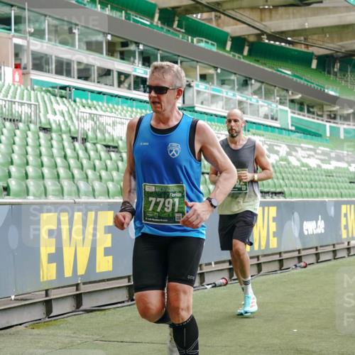 13.09.2026 - 21. swb-Marathon Bremen Michael Burmester http://msf.ph/oto/10469108 13.09.2026 12:57:51 Laufen im Stadion 141, 148, 334, 431, 511, 672, 769, 776, 789, 790, 857, 909, 1010, 1119, 1130, 1191, 1199, 1254, 1281, 1535, 1601, 1642, 1647, 1752, 1809, 1881, 1900, 1931, 1933, 1972, 2046, 2051, 2075, 2324, 2343, 2371, 2397, 2402, 2423, 2425, 2473, 2493, 2634, 2640, 2671, 2761, 2771, 2807, 2903, 2904, 3051, 3078, 3138, 3148, 3182, 3186, 3319, 3338, 3450, 3458, 3514, 3534, 3560, 3634, 3655, 3685, 3690, 3695, 3760, 3813, 3866, 3933, 3939, 4101, 4316, 4319, 205 meine-sportfotos.de