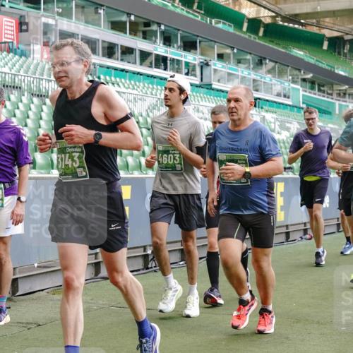 13.09.2026 - 21. swb-Marathon Bremen Michael Burmester http://msf.ph/oto/10469109 13.09.2026 13:13:58 Laufen im Stadion 183, 270, 278, 349, 460, 514, 576, 600, 631, 695, 702, 768, 933, 950, 956, 1005, 1008, 1143, 1286, 1392, 1408, 1426, 1573, 1596, 1641, 1818, 1819, 1991, 2005, 2024, 2035, 2079, 2233, 2264, 2314, 2387, 2412, 2439, 2457, 2461, 2478, 2494, 2505, 2521, 2540, 2564, 2612, 2665, 2684, 2693, 2765, 2773, 2792, 2816, 2829, 2838, 2860, 2884, 2887, 2895, 2921, 2963, 2972, 2975, 2978, 3016, 3111, 3209, 3253, 3277, 3293, 3304, 3313, 3378, 3405, 3428, 3434, 3653, 3661, 4080 meine-sportfotos.de