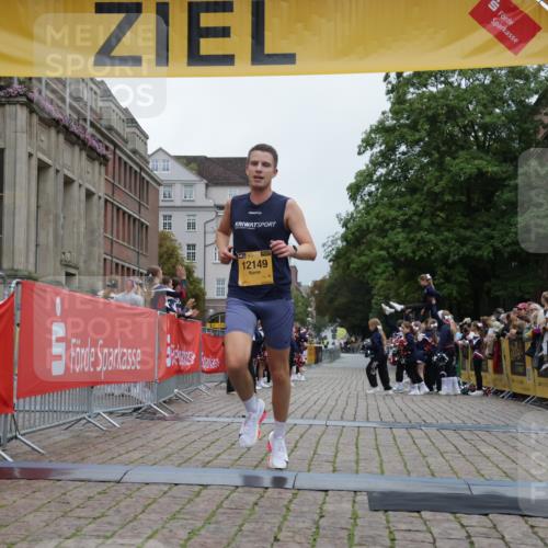 13.09.2026 - Kiel Lauf Yannick Fuchs http://msf.ph/oto/10469149 13.09.2026 10:21:43 Ziel 3788, 1987, 9681, 12148, 12149 meine-sportfotos.de
