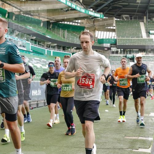 13.09.2026 - 21. swb-Marathon Bremen Michael Burmester http://msf.ph/oto/10469193 13.09.2026 13:13:59 Laufen im Stadion 183, 270, 278, 349, 460, 576, 600, 631, 695, 702, 768, 933, 950, 956, 1005, 1008, 1143, 1286, 1392, 1408, 1426, 1573, 1596, 1641, 1818, 1819, 1991, 2005, 2024, 2035, 2079, 2233, 2264, 2314, 2387, 2412, 2439, 2457, 2461, 2478, 2494, 2505, 2521, 2540, 2564, 2612, 2665, 2684, 2693, 2765, 2773, 2792, 2816, 2829, 2838, 2860, 2884, 2887, 2895, 2921, 2963, 2972, 2975, 2978, 3016, 3111, 3209, 3253, 3277, 3293, 3304, 3313, 3378, 3405, 3428, 3434, 3653, 3661, 4080 meine-sportfotos.de