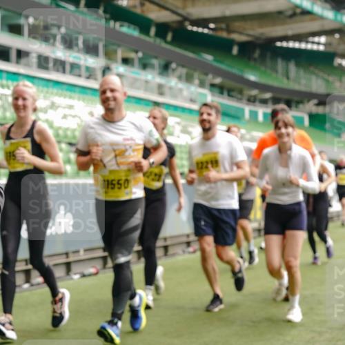 13.09.2026 - 21. swb-Marathon Bremen Michael Burmester http://msf.ph/oto/10469209 13.09.2026 10:36:14 Laufen im Stadion 10092, 10093, 10144, 10152, 10153, 10154, 10157, 10160, 10173, 10175, 10181, 10182, 10185, 10186, 10187, 10195, 10198, 10237, 10245, 10251, 10257, 10263, 10272, 10275, 10278, 10291, 10296, 10306, 10309, 10331, 10332, 10338, 10357, 10377, 10382, 10390, 10403, 10409, 10411, 10420, 10427, 10429, 10439, 10473, 10477, 10481, 10492, 10497, 10500, 10528, 10531, 10560, 10569, 10607, 10613, 10617, 10633, 10636, 10647, 10648, 10659, 10671, 10672, 10677, 10715 meine-sportfotos.de