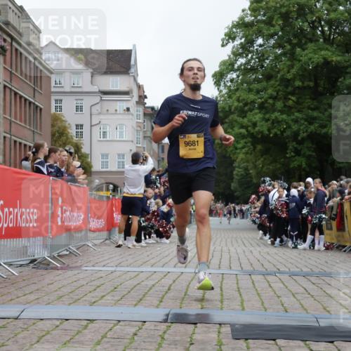 13.09.2026 - Kiel Lauf Yannick Fuchs http://msf.ph/oto/10469284 13.09.2026 10:22:24 Ziel 4621, 8240, 1987, 3732, 8708, 9681, 12148, 151, 5603, 9681 meine-sportfotos.de