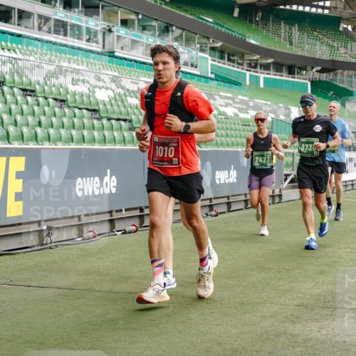 13.09.2026 - 21. swb-Marathon Bremen Michael Burmester http://msf.ph/oto/10469386 13.09.2026 12:57:55 Laufen im Stadion 141, 148, 334, 431, 511, 672, 769, 776, 789, 790, 857, 909, 1010, 1119, 1130, 1191, 1199, 1254, 1281, 1535, 1601, 1642, 1647, 1752, 1809, 1881, 1900, 1931, 1933, 2046, 2051, 2075, 2324, 2343, 2371, 2397, 2402, 2423, 2425, 2473, 2493, 2634, 2640, 2671, 2761, 2771, 2807, 2903, 2904, 3051, 3078, 3138, 3148, 3182, 3186, 3319, 3338, 3450, 3458, 3514, 3534, 3560, 3634, 3655, 3685, 3690, 3695, 3760, 3813, 3866, 3933, 3939, 4101, 4316, 4319, 205 meine-sportfotos.de