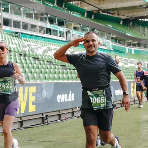 13.09.2026 - 21. swb-Marathon Bremen Michael Burmester http://msf.ph/oto/10469543 13.09.2026 12:57:58 Laufen im Stadion 141, 148, 334, 431, 511, 672, 769, 776, 789, 790, 857, 909, 1010, 1119, 1130, 1191, 1199, 1254, 1281, 1535, 1601, 1642, 1647, 1752, 1809, 1881, 1900, 1931, 1933, 2046, 2051, 2075, 2324, 2343, 2371, 2397, 2402, 2423, 2425, 2473, 2493, 2634, 2640, 2671, 2761, 2771, 2807, 2903, 2904, 3051, 3078, 3120, 3138, 3148, 3182, 3186, 3319, 3338, 3435, 3450, 3458, 3514, 3534, 3560, 3634, 3655, 3685, 3690, 3695, 3760, 3813, 3866, 3933, 3939, 4101, 4316, 4319, 205 meine-sportfotos.de
