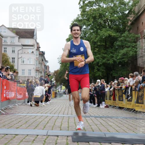 13.09.2026 - Kiel Lauf Yannick Fuchs http://msf.ph/oto/10469596 13.09.2026 10:22:48 Ziel 5326, 5603, 151, 4621, 8240, 8708, 9678, 4621, 8708 meine-sportfotos.de