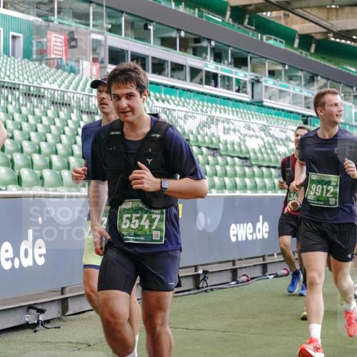 13.09.2026 - 21. swb-Marathon Bremen Michael Burmester http://msf.ph/oto/10469685 13.09.2026 13:14:06 Laufen im Stadion 183, 270, 278, 349, 414, 460, 576, 600, 631, 695, 702, 768, 933, 950, 956, 1005, 1008, 1143, 1392, 1408, 1426, 1573, 1596, 1641, 1818, 1819, 1991, 2005, 2024, 2035, 2079, 2233, 2264, 2314, 2387, 2412, 2439, 2457, 2461, 2478, 2494, 2521, 2540, 2564, 2612, 2665, 2684, 2693, 2737, 2773, 2792, 2816, 2829, 2838, 2860, 2861, 2865, 2884, 2887, 2921, 2972, 2975, 2978, 3016, 3111, 3209, 3253, 3277, 3293, 3304, 3313, 3378, 3405, 3428, 3434, 3653, 3661, 3680, 4034, 4080 meine-sportfotos.de