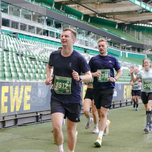 13.09.2026 - 21. swb-Marathon Bremen Michael Burmester http://msf.ph/oto/10469723 13.09.2026 13:14:07 Laufen im Stadion 183, 270, 278, 300, 349, 414, 460, 576, 600, 631, 695, 702, 768, 933, 950, 956, 1005, 1008, 1143, 1392, 1408, 1426, 1573, 1596, 1641, 1818, 1819, 1991, 2024, 2035, 2079, 2233, 2264, 2314, 2387, 2412, 2439, 2457, 2461, 2478, 2494, 2521, 2540, 2564, 2612, 2665, 2684, 2690, 2691, 2693, 2737, 2773, 2792, 2816, 2829, 2838, 2860, 2861, 2865, 2884, 2887, 2921, 2972, 2975, 2978, 3016, 3111, 3209, 3253, 3277, 3293, 3304, 3313, 3378, 3405, 3428, 3434, 3653, 3661, 3680, 4034, 4080 meine-sportfotos.de