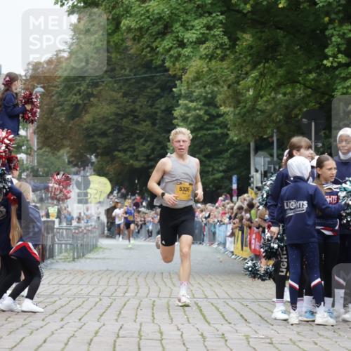 13.09.2026 - Kiel Lauf Yannick Fuchs http://msf.ph/oto/10469842 13.09.2026 10:23:21 Ziel 3465, 4645, 6302, 8809, 5326, 9678, 10568, 716, 2937, 5603 meine-sportfotos.de