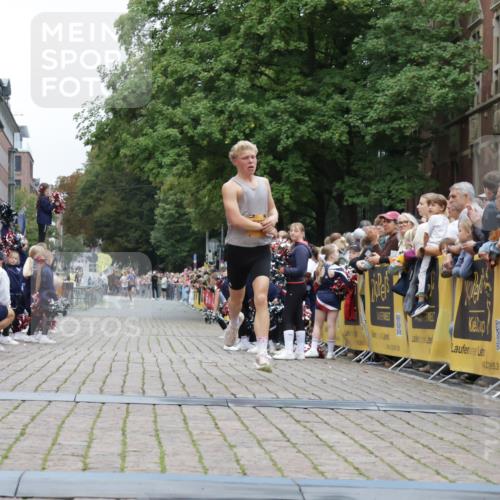 13.09.2026 - Kiel Lauf Yannick Fuchs http://msf.ph/oto/10469870 13.09.2026 10:23:23 Ziel 3465, 4645, 6302, 8809, 5326, 8809, 9678, 10568, 716, 2937, 5326 meine-sportfotos.de