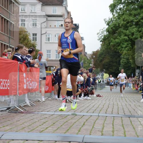 13.09.2026 - Kiel Lauf Yannick Fuchs http://msf.ph/oto/10469917 13.09.2026 10:23:39 Ziel 716, 2937, 3465, 4645, 6302, 8809, 9678, 10568, 9678 meine-sportfotos.de