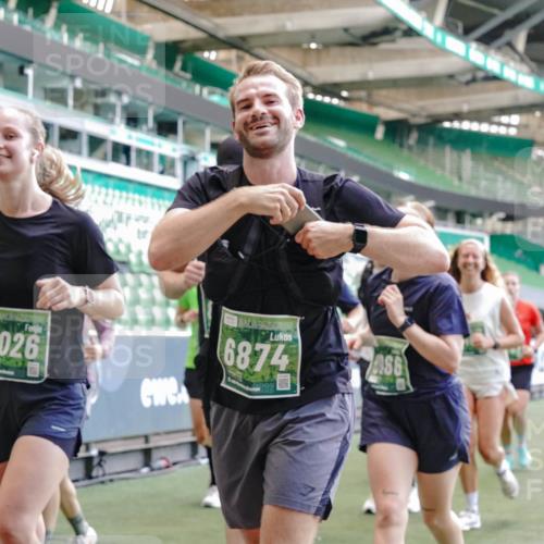 13.09.2026 - 21. swb-Marathon Bremen Michael Burmester http://msf.ph/oto/10469993 13.09.2026 13:14:11 Laufen im Stadion 183, 270, 278, 300, 349, 414, 460, 576, 600, 631, 695, 702, 768, 933, 950, 956, 1005, 1008, 1143, 1392, 1408, 1426, 1573, 1596, 1641, 1818, 1819, 1991, 2024, 2035, 2079, 2233, 2264, 2314, 2387, 2412, 2439, 2457, 2461, 2478, 2494, 2521, 2540, 2564, 2612, 2665, 2684, 2690, 2691, 2693, 2737, 2773, 2792, 2816, 2829, 2838, 2860, 2861, 2865, 2884, 2887, 2921, 2972, 2978, 3016, 3111, 3209, 3253, 3277, 3293, 3304, 3313, 3355, 3378, 3405, 3428, 3653, 3661, 3680, 4034, 4080, 4306 meine-sportfotos.de