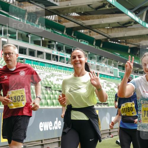 13.09.2026 - 21. swb-Marathon Bremen Michael Burmester http://msf.ph/oto/10470178 13.09.2026 10:36:26 Laufen im Stadion 10092, 10093, 10144, 10152, 10153, 10154, 10160, 10173, 10175, 10181, 10182, 10186, 10187, 10195, 10198, 10237, 10245, 10251, 10257, 10263, 10272, 10275, 10278, 10291, 10296, 10306, 10309, 10327, 10331, 10332, 10338, 10357, 10377, 10382, 10390, 10403, 10409, 10411, 10420, 10427, 10429, 10439, 10473, 10477, 10481, 10492, 10497, 10500, 10528, 10531, 10560, 10569, 10607, 10613, 10617, 10633, 10636, 10647, 10648, 10659, 10663, 10671, 10672, 10715 meine-sportfotos.de