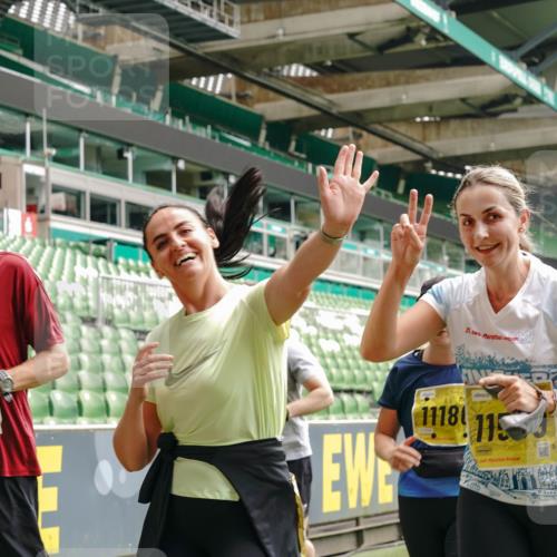 13.09.2026 - 21. swb-Marathon Bremen Michael Burmester http://msf.ph/oto/10470217 13.09.2026 10:36:27 Laufen im Stadion 10092, 10093, 10144, 10152, 10153, 10154, 10160, 10173, 10175, 10181, 10182, 10186, 10187, 10195, 10198, 10237, 10245, 10251, 10257, 10263, 10272, 10275, 10278, 10291, 10296, 10306, 10309, 10327, 10331, 10332, 10338, 10357, 10377, 10382, 10390, 10403, 10409, 10411, 10420, 10427, 10429, 10439, 10473, 10477, 10481, 10492, 10497, 10500, 10516, 10528, 10531, 10560, 10569, 10607, 10613, 10617, 10633, 10636, 10647, 10648, 10659, 10663, 10671, 10672, 10715 meine-sportfotos.de