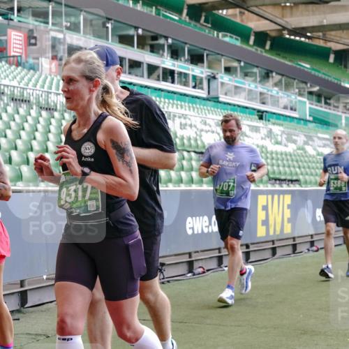13.09.2026 - 21. swb-Marathon Bremen Michael Burmester http://msf.ph/oto/10470499 13.09.2026 13:14:19 Laufen im Stadion 183, 266, 270, 278, 300, 349, 414, 460, 576, 600, 631, 695, 702, 768, 933, 950, 956, 1005, 1008, 1047, 1143, 1392, 1408, 1426, 1573, 1596, 1641, 1818, 1819, 1991, 2024, 2035, 2079, 2233, 2314, 2387, 2412, 2439, 2457, 2461, 2466, 2484, 2494, 2521, 2540, 2564, 2612, 2665, 2690, 2691, 2693, 2737, 2773, 2792, 2816, 2829, 2838, 2861, 2865, 2884, 2887, 2921, 2972, 2978, 3016, 3111, 3209, 3253, 3277, 3304, 3313, 3355, 3378, 3405, 3428, 3653, 3661, 3680, 4034, 4080, 4306, 703 meine-sportfotos.de