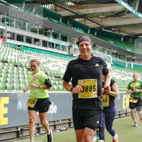 13.09.2026 - 21. swb-Marathon Bremen Michael Burmester http://msf.ph/oto/10470785 13.09.2026 10:36:38 Laufen im Stadion 10092, 10150, 10152, 10153, 10154, 10160, 10173, 10175, 10181, 10182, 10186, 10187, 10195, 10198, 10237, 10245, 10251, 10257, 10263, 10272, 10275, 10278, 10291, 10296, 10306, 10309, 10315, 10327, 10331, 10332, 10338, 10357, 10377, 10382, 10390, 10403, 10409, 10411, 10420, 10427, 10429, 10439, 10444, 10473, 10477, 10481, 10492, 10497, 10500, 10516, 10531, 10560, 10569, 10607, 10613, 10617, 10633, 10636, 10647, 10648, 10659, 10663, 10671, 10672, 10715 meine-sportfotos.de