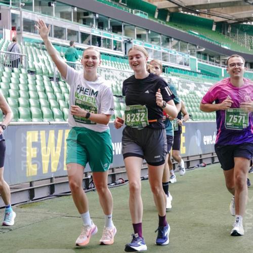 13.09.2026 - 21. swb-Marathon Bremen Michael Burmester http://msf.ph/oto/10471027 13.09.2026 13:14:30 Laufen im Stadion 266, 270, 278, 300, 349, 414, 460, 576, 600, 631, 768, 950, 956, 1005, 1008, 1047, 1143, 1392, 1408, 1426, 1573, 1596, 1641, 1818, 1819, 1991, 2024, 2035, 2079, 2233, 2235, 2314, 2359, 2387, 2412, 2439, 2457, 2466, 2484, 2494, 2521, 2540, 2564, 2612, 2665, 2690, 2691, 2693, 2737, 2773, 2816, 2829, 2838, 2861, 2865, 2884, 2887, 2921, 2958, 2972, 2978, 3016, 3111, 3209, 3253, 3277, 3304, 3313, 3355, 3378, 3405, 3428, 3653, 3661, 3670, 3680, 4034, 4080, 4306, 703 meine-sportfotos.de