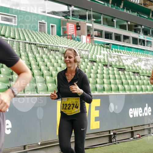 13.09.2026 - 21. swb-Marathon Bremen Michael Burmester http://msf.ph/oto/10471033 13.09.2026 10:36:45 Laufen im Stadion 10092, 10150, 10152, 10153, 10154, 10160, 10173, 10175, 10181, 10182, 10186, 10187, 10195, 10198, 10237, 10245, 10251, 10257, 10263, 10272, 10275, 10278, 10291, 10296, 10306, 10309, 10315, 10327, 10331, 10332, 10338, 10357, 10377, 10382, 10390, 10403, 10409, 10411, 10420, 10429, 10439, 10444, 10473, 10477, 10481, 10492, 10497, 10500, 10516, 10531, 10560, 10569, 10598, 10607, 10613, 10617, 10633, 10636, 10647, 10648, 10659, 10663, 10671, 10672, 10674 meine-sportfotos.de