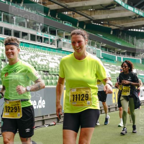 13.09.2026 - 21. swb-Marathon Bremen Michael Burmester http://msf.ph/oto/10471138 13.09.2026 10:36:47 Laufen im Stadion 10092, 10150, 10152, 10153, 10154, 10160, 10173, 10175, 10181, 10182, 10186, 10187, 10195, 10198, 10237, 10245, 10251, 10257, 10263, 10272, 10275, 10278, 10291, 10296, 10306, 10309, 10315, 10327, 10331, 10332, 10338, 10357, 10382, 10390, 10403, 10409, 10411, 10420, 10429, 10439, 10444, 10473, 10477, 10481, 10492, 10497, 10500, 10516, 10531, 10560, 10569, 10598, 10607, 10613, 10617, 10633, 10636, 10647, 10648, 10659, 10663, 10671, 10672, 10674 meine-sportfotos.de